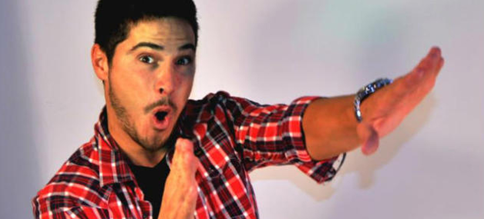 humor_alex_martinez_leliana